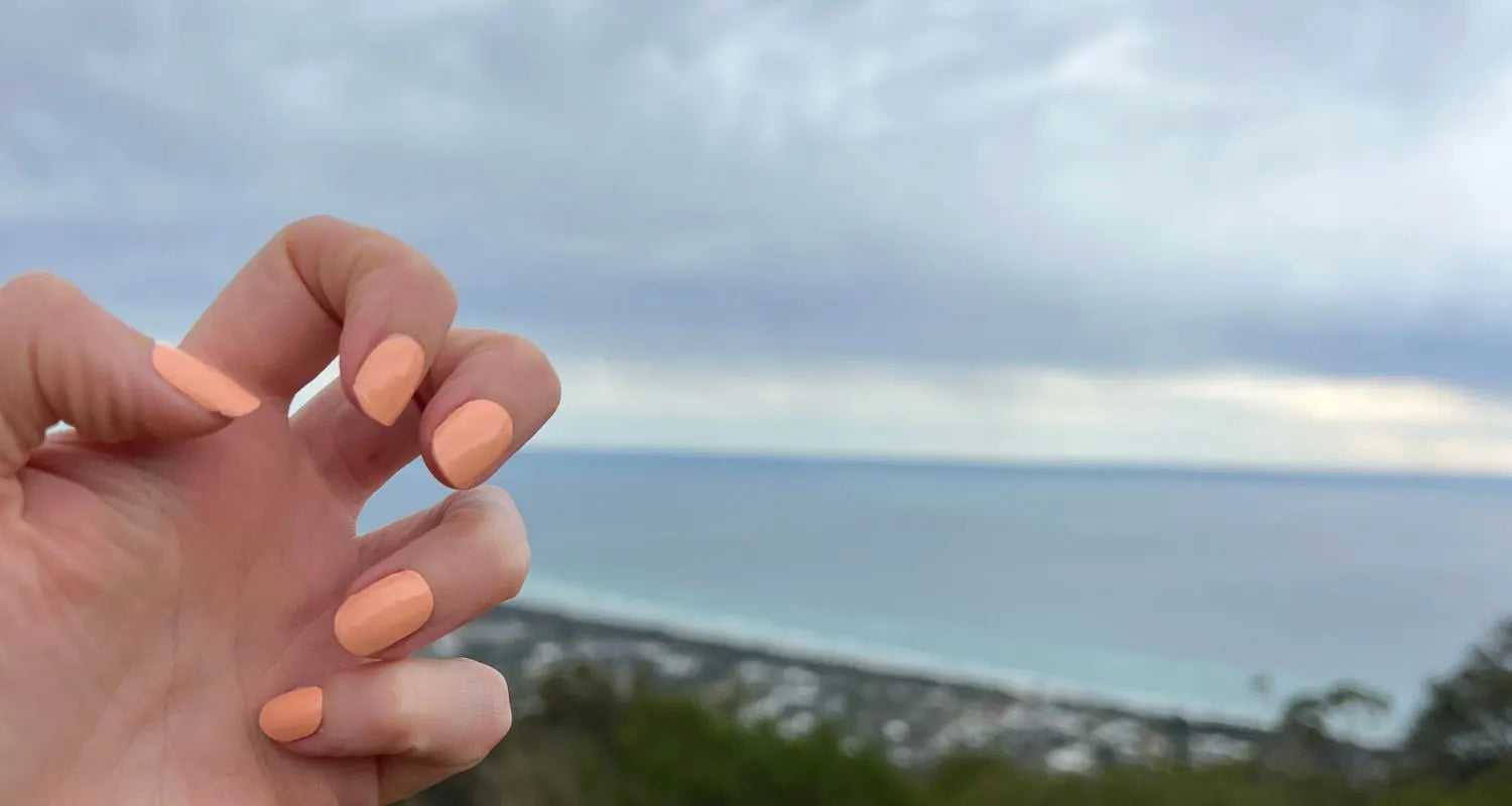 UV-Free vs Semi-Cured Gel Nail Wraps — Which LA-BEK Mani Is Right for You?