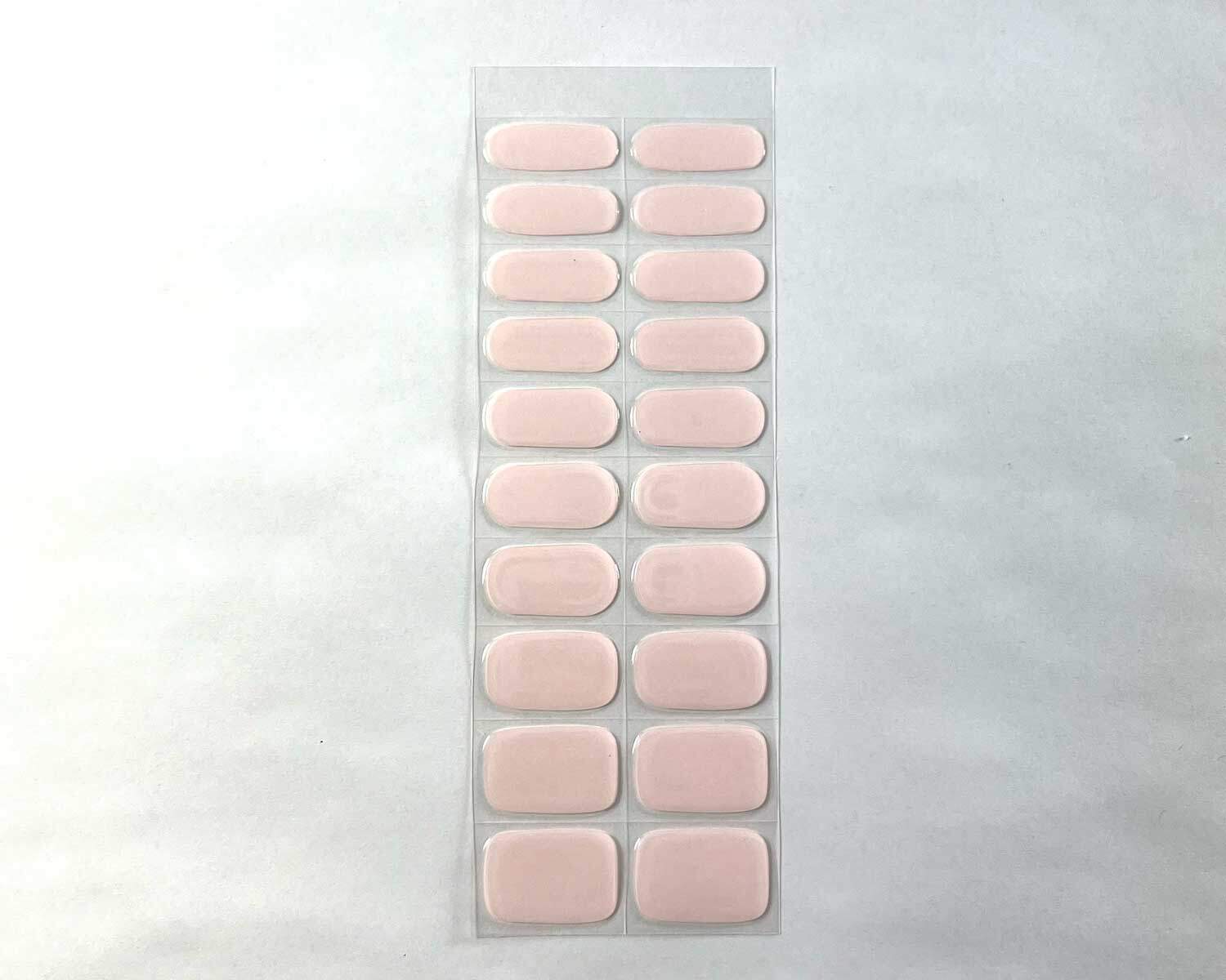soft-pink-semi-cured-gel-nailsstrip Soft pink semi-cured gel nails feature an image showing 3 sizes snapshot on white background