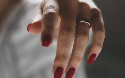 Cherry Red Elegance: Making a Statement with LA-BEK’s Semi-Cured Gel Nails