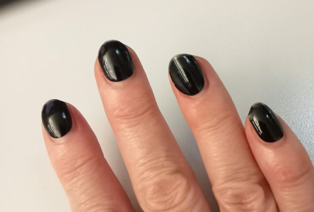 Image #1 from Larissa