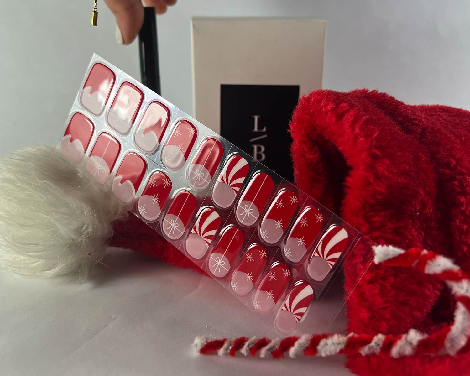 La-Bek_0001_french-christmas-semi-cured-gel-nails-mock3