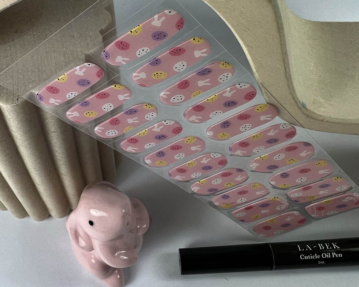 egg-hunt-_0001_semi-cured-gel-nails-mock-5