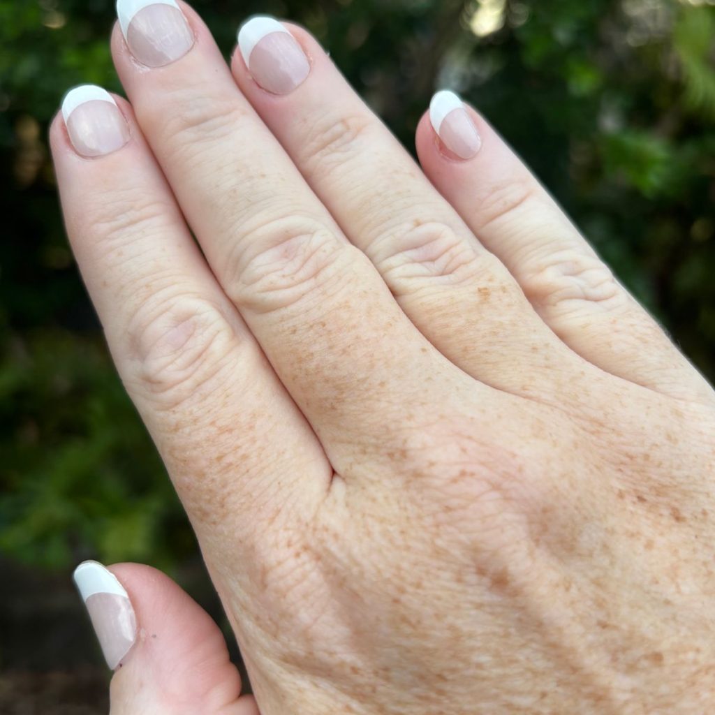 la-bek-semi-cured-uv-nails