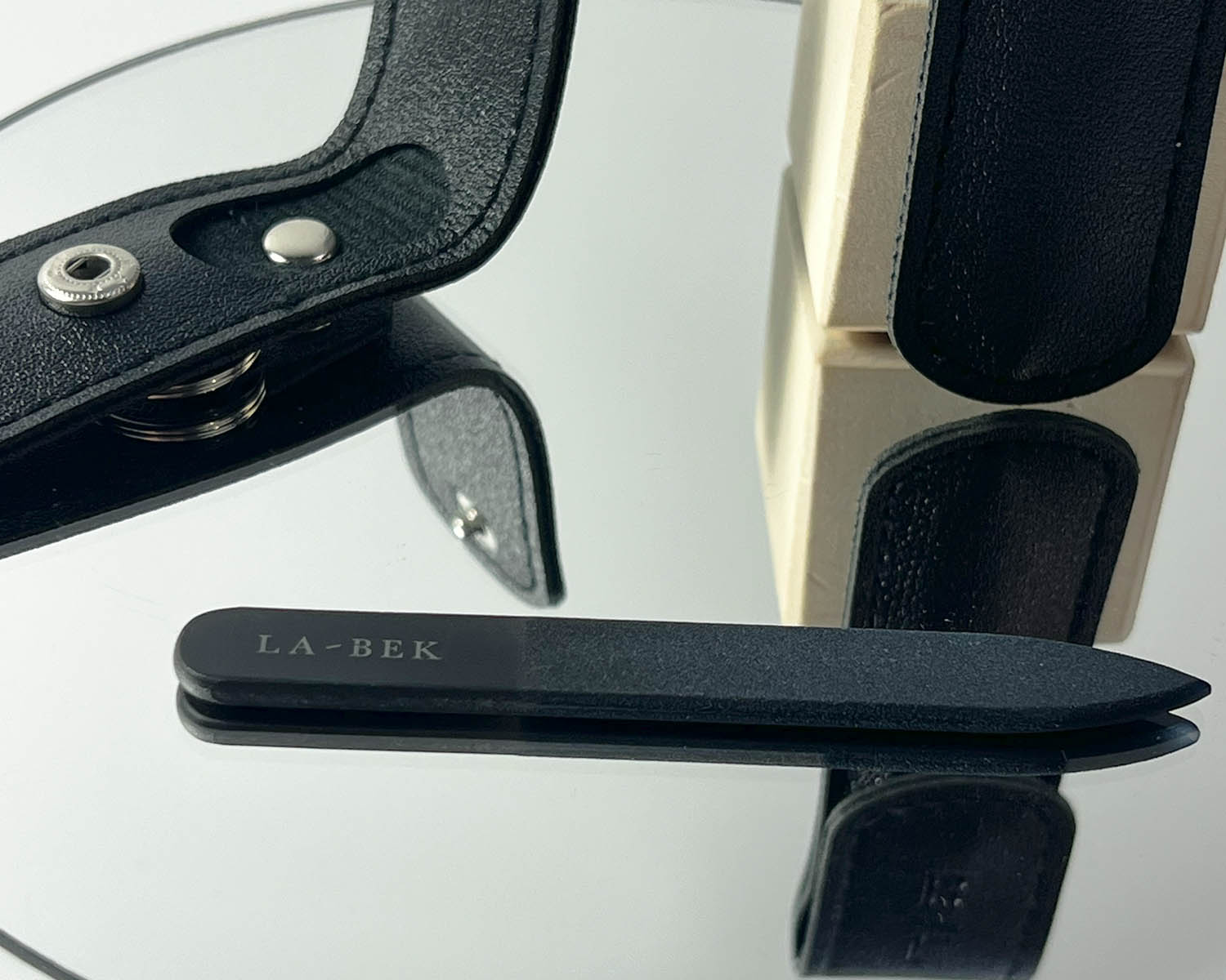 La-Bek-glass-file-with-case