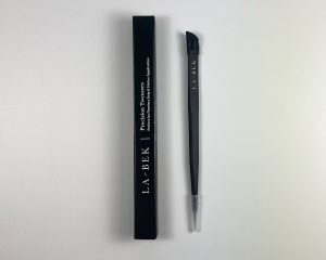 Precision Nail Tweezers with Silicone Sealing Tip