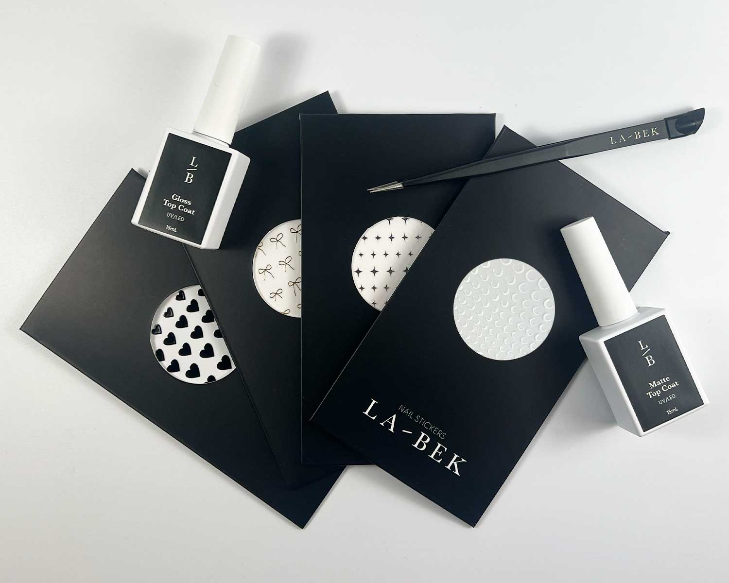 La-Bek-_0013_nail-stickers-white-moons-set2