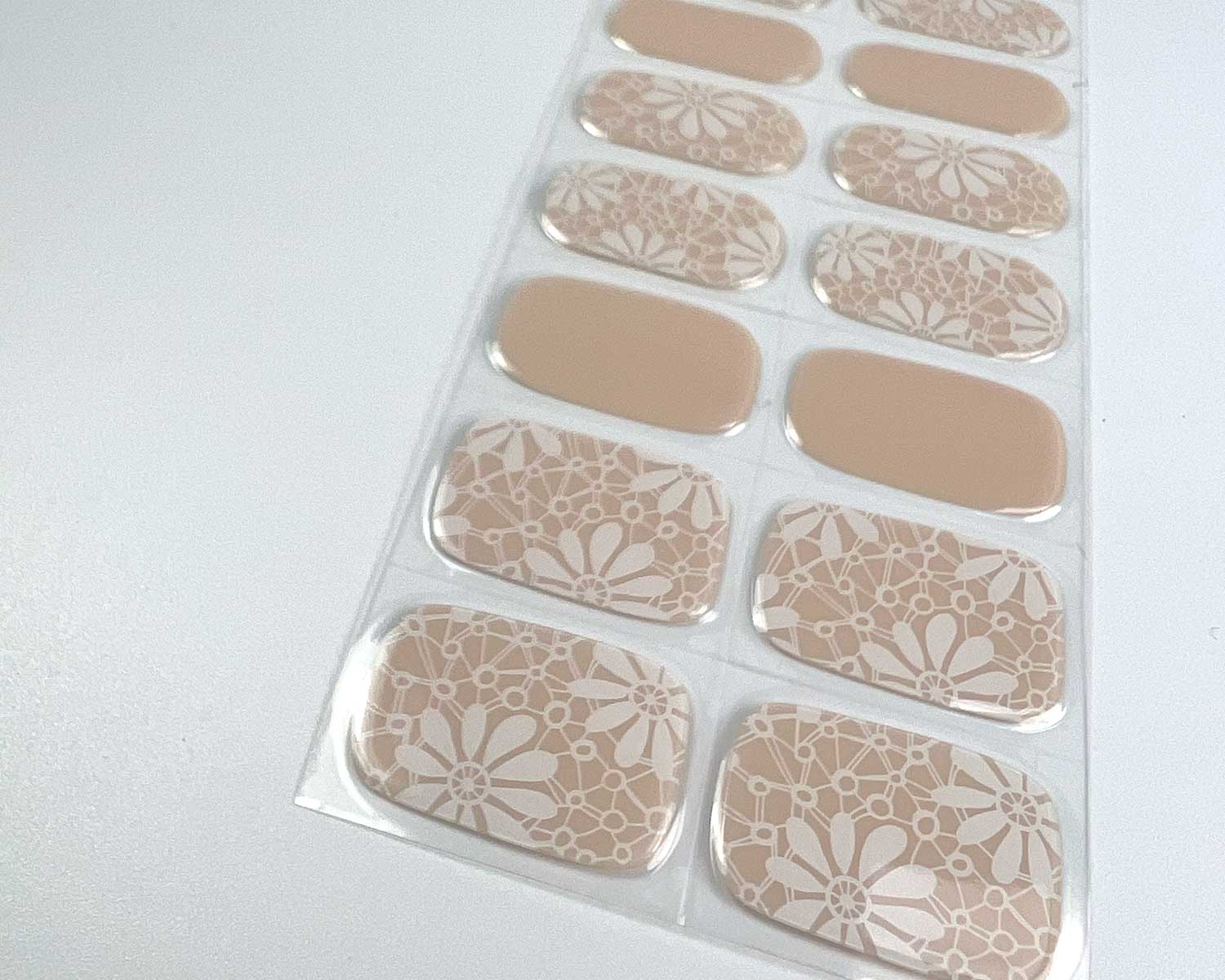 cream-lace-semi-cured-gel-nails-strip-zoom