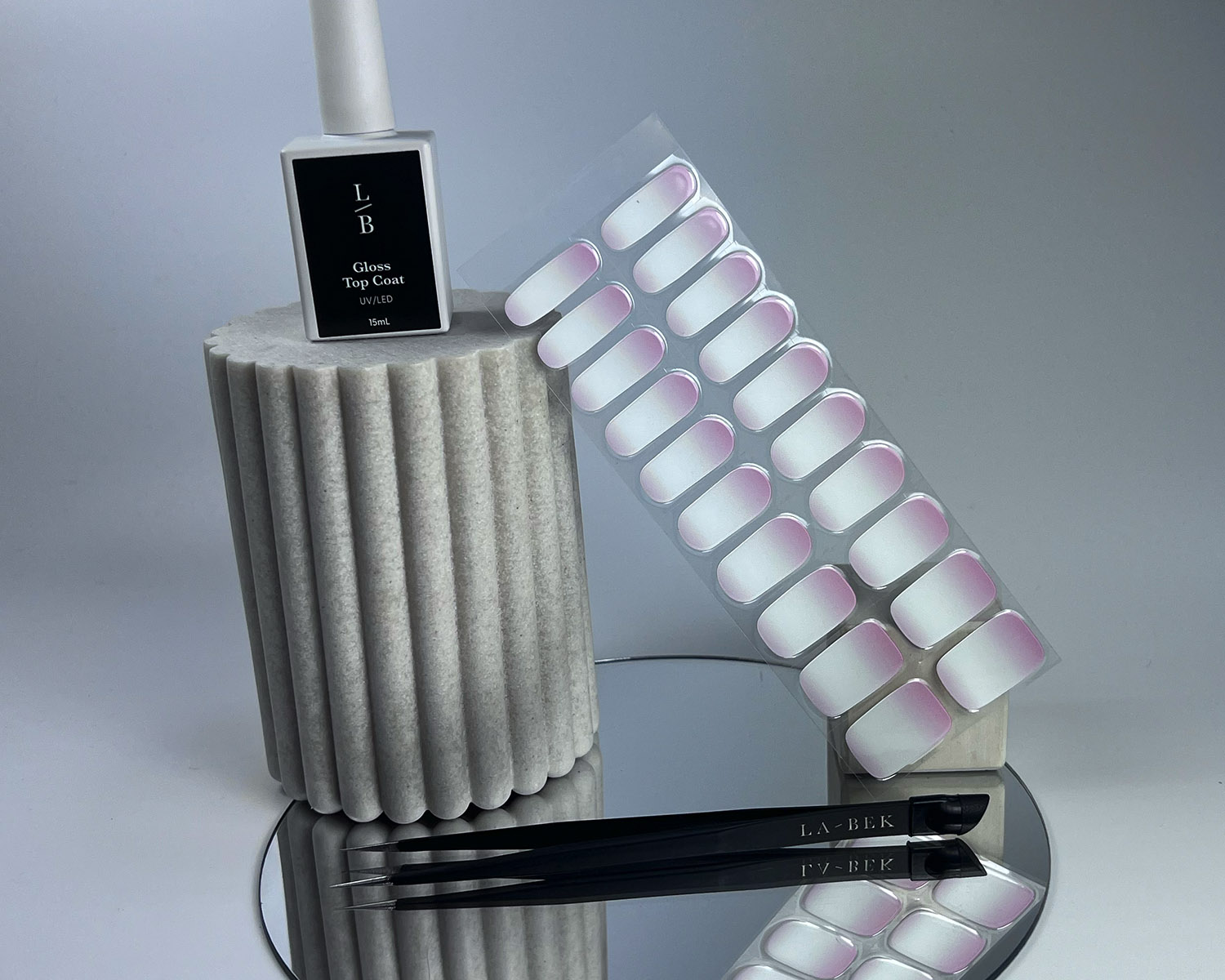 New-colour-files_0001_ombre-blush-semi-cured-gel-nails-mock-2