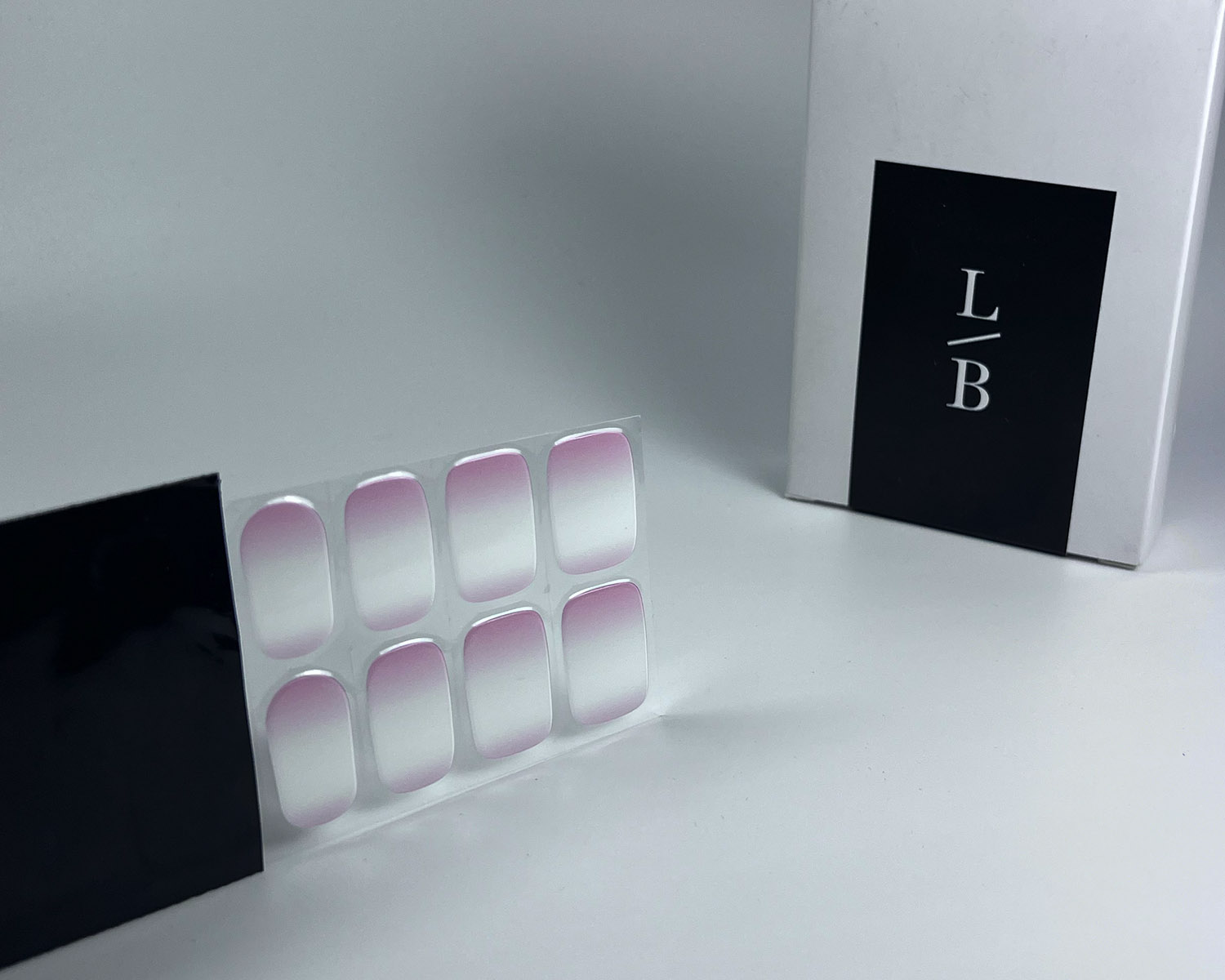 New-colour-files_0002_ombre-blush-semi-cured-gel-nails-mock-3