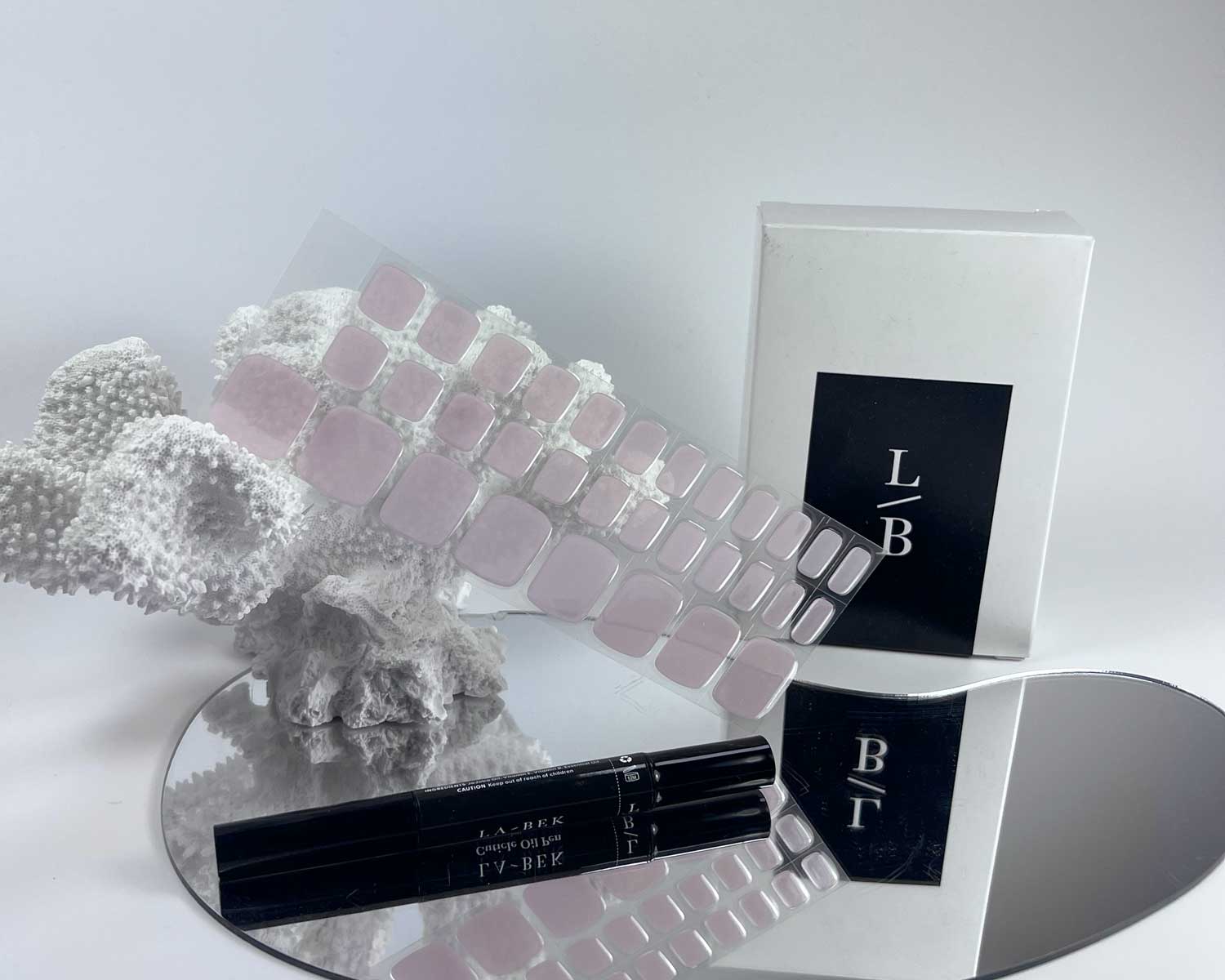 rose-garden-toes-semi-cured-gel-nails-mock