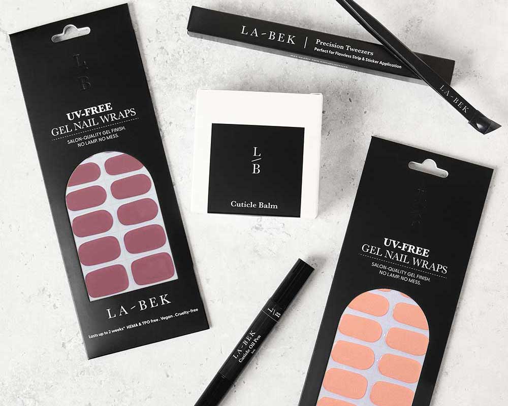 Sunset Dreams Essentials Starter Kit with UV-free gel wraps, lamp, tweezers, cuticle balm and oil pen