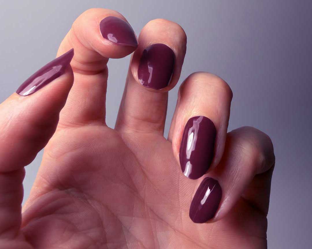 uv-free-gel-nail-wrap-merlot-la-bek-australia-on-hand2