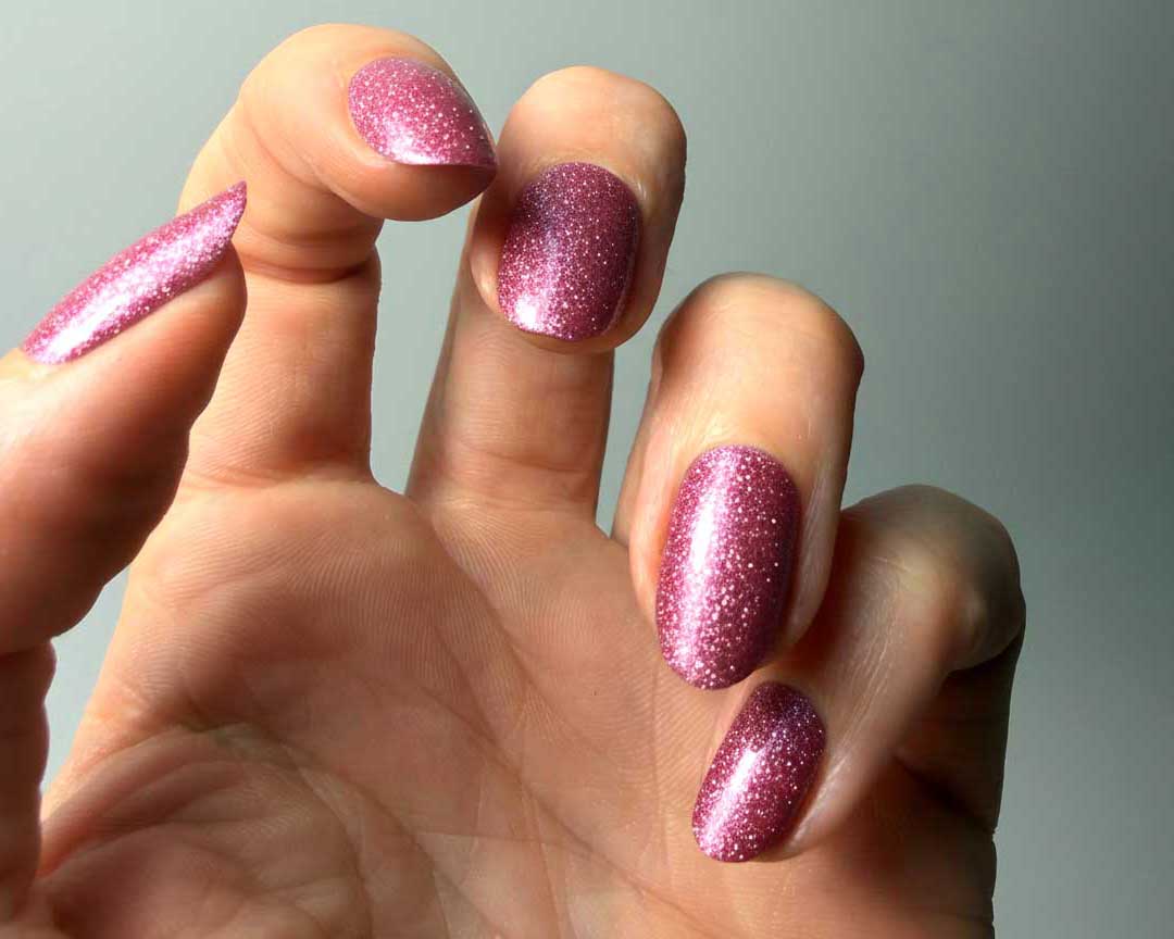 uv-free-gel-nail-wrap-pixie-dust-la-bek-australia-on-hand2