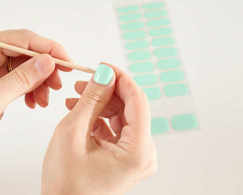 Pretty in Pink Premium Starter Kit including semi-cured gel wraps, lamp, top coat and tools